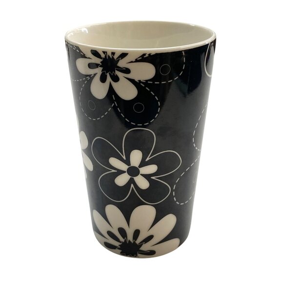 Maxwell & Williams Daisy May Fine China Mug Black & White Floral Pattern Dishwas - Picture 2 of 7
